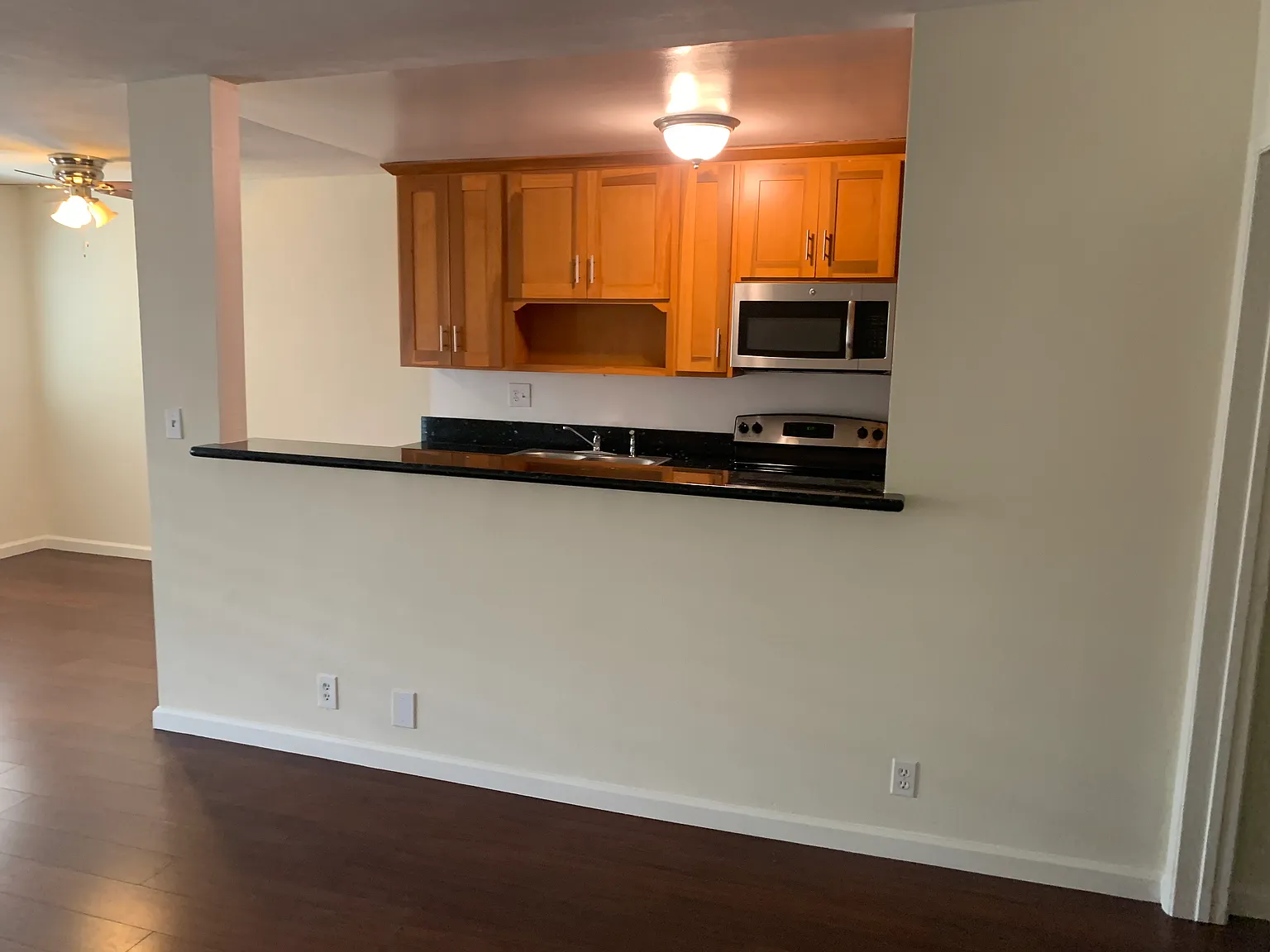 2 bed, 980 sqft, $2,950 — Photo 4