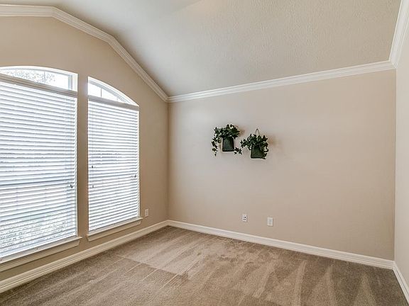 5th image of 11010 Starling Creek Dr