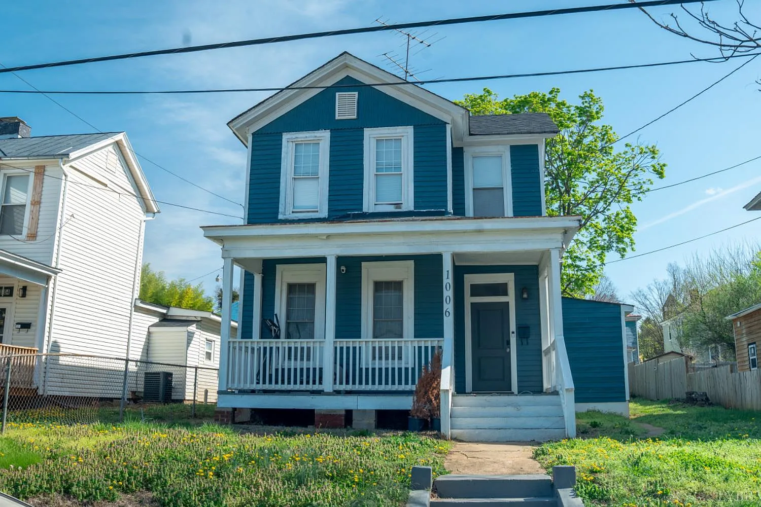 1006 Buchanan St photo 1