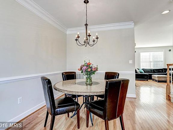 4th image of 2996 Thompson Park Ln