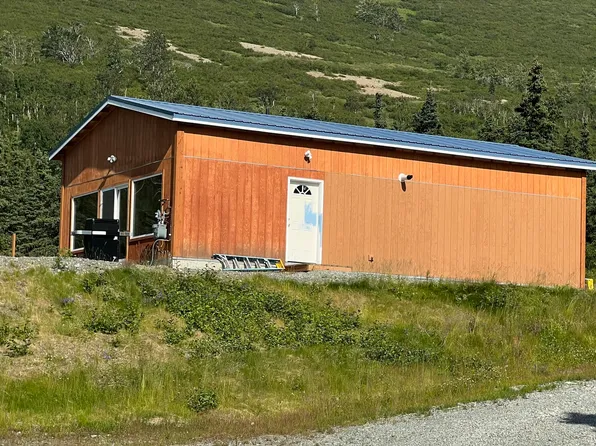 17065 Kings Way Dr, Anchorage, AK 99516