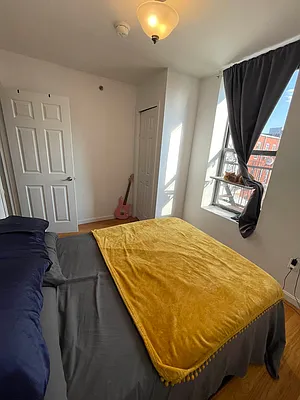 Rented by Delmark Realty LLC | media 48