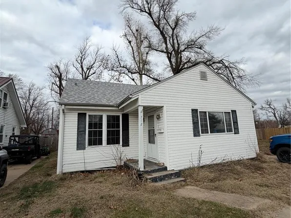 712 E Gladys St, Sikeston, MO 63801