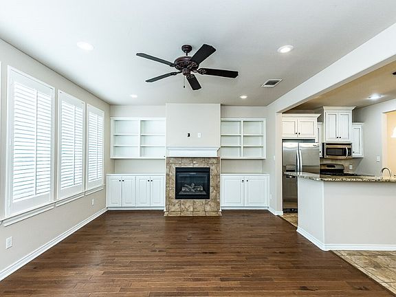 3rd image of 4614 121st St