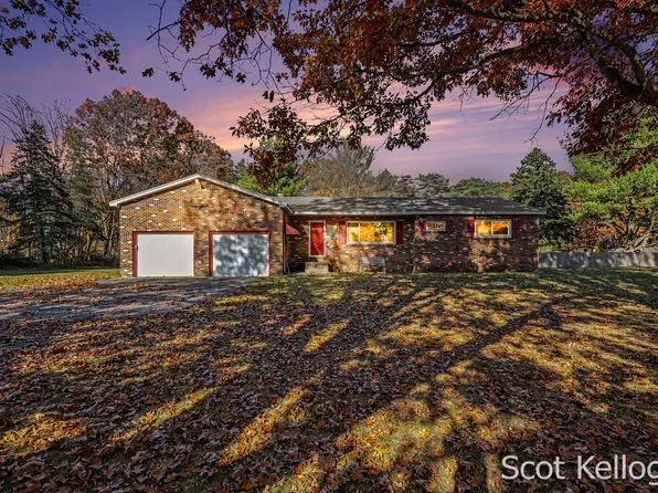 10620 W Colby Rd, Gowen, MI 49326