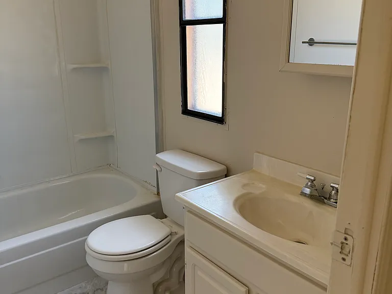 1550 Yellowstone Ave #156 — Photo 8