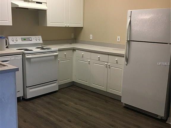 2nd image of 8811 Grand Palms Cir APT B