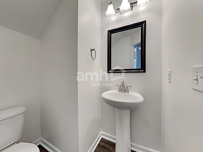 106 Vango Dr — Photo 9