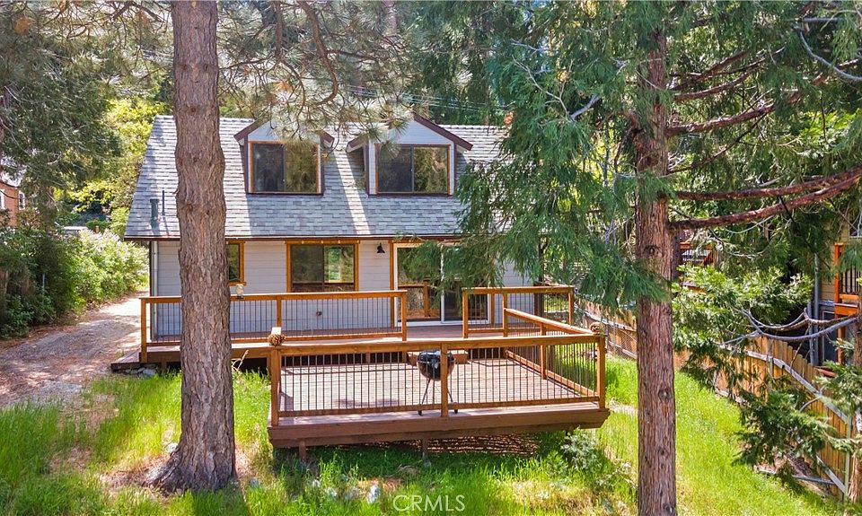 1st image of 41126 Valley Of The Falls Dr