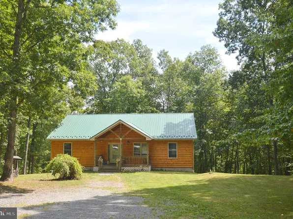 4045 McKees Gap Rd, Warfordsburg, PA 17267
