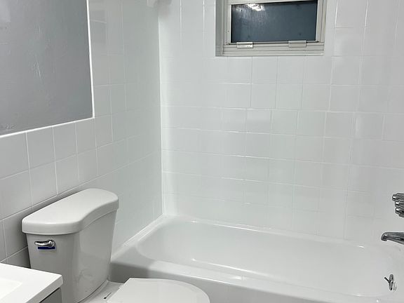 3rd image of 2634 Johnson St #2