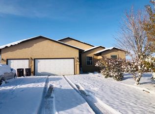 951 E Moonbeam Dr, Pueblo West, CO 81007