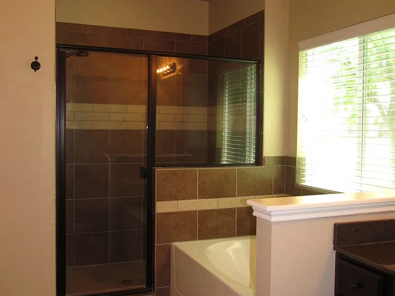 2515 Twin Ridge Ct — Photo 9