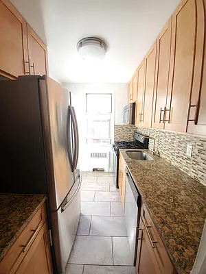 Rented by Smart NY Realty LLC | media 2