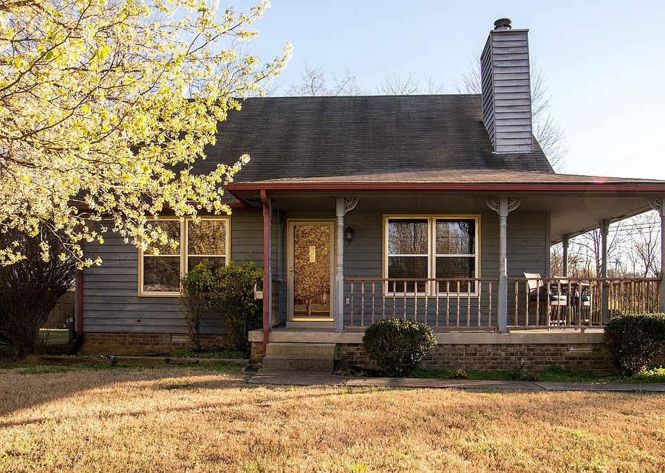 1st image of 301 Ann Ct