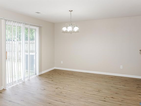 5th image of 263 Bermuda Lakes Dr