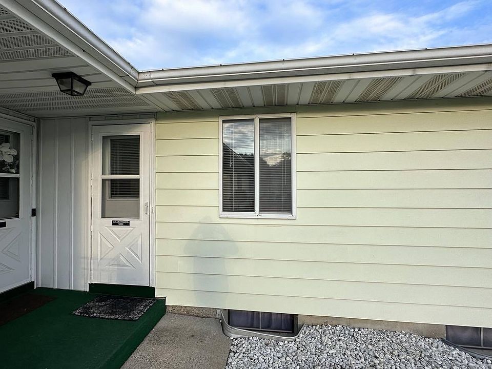 1st image of 5660 Leisure South Dr SE #44