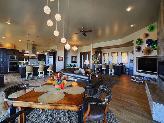 2nd image of 210 Lee Trevino Ct