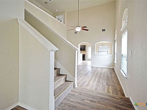 3rd image of 2121 Sinclair Dr