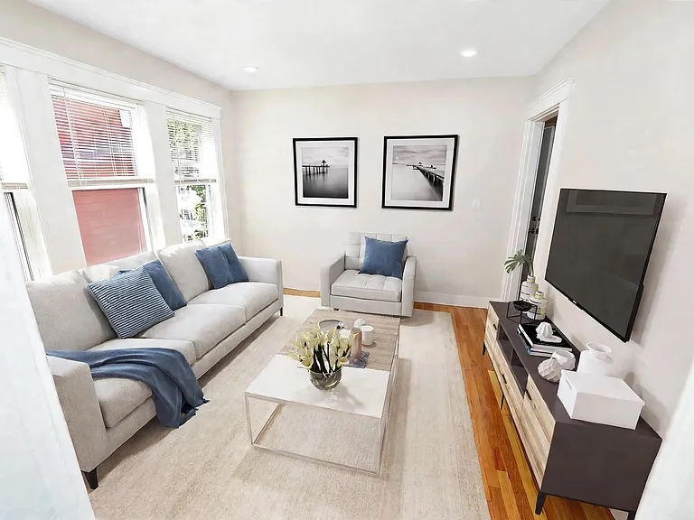 9 Bailey St #3 — Photo 2