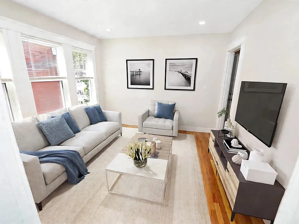 9 Bailey St #2