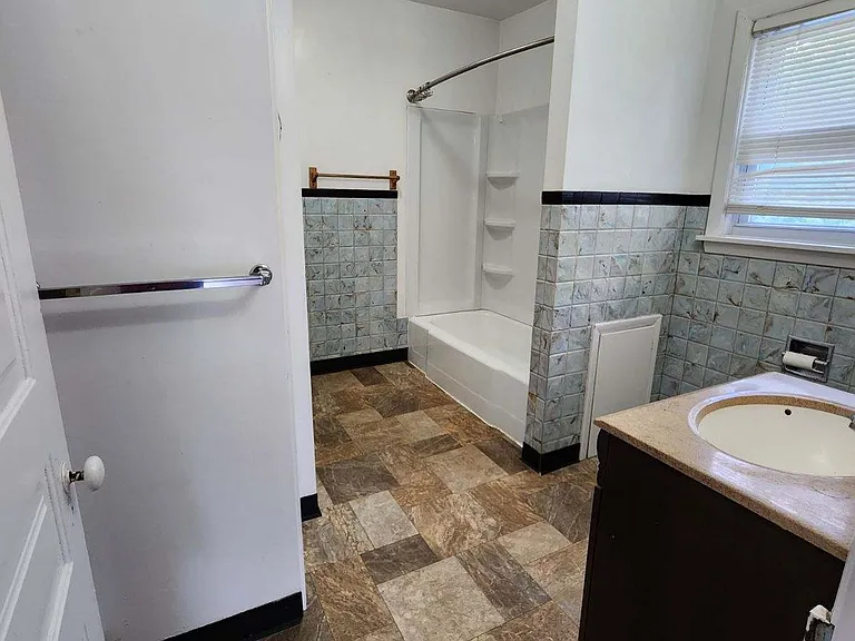 15 Church St #2 — Photo 6