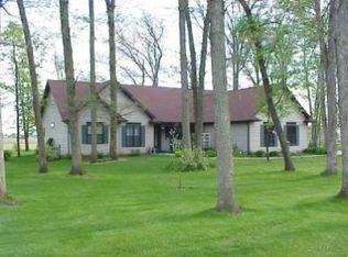 210 E Kellerwood Ct, Kouts, IN