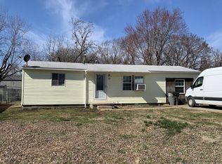 317 S Gray Ct, Chouteau, OK 74337