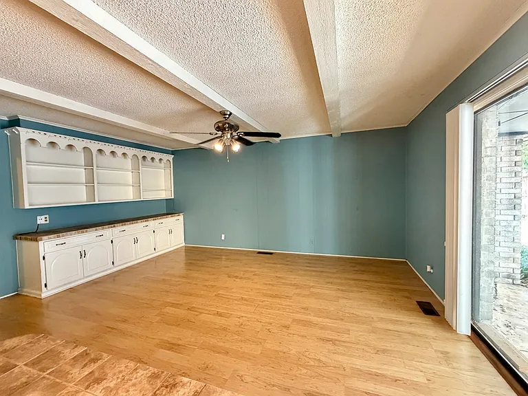 6612 Crow Cir — Photo 8