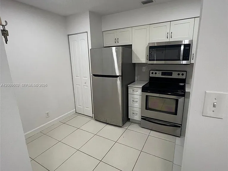 9203 SW 138th Pl #9203 — Photo 5