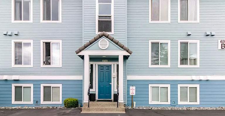 625 N Jackson Ave #B42 — Photo 2