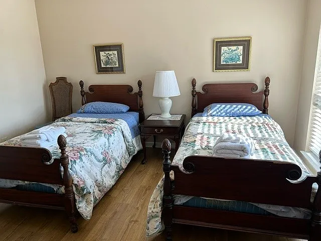 2nd bedroom upstairs
