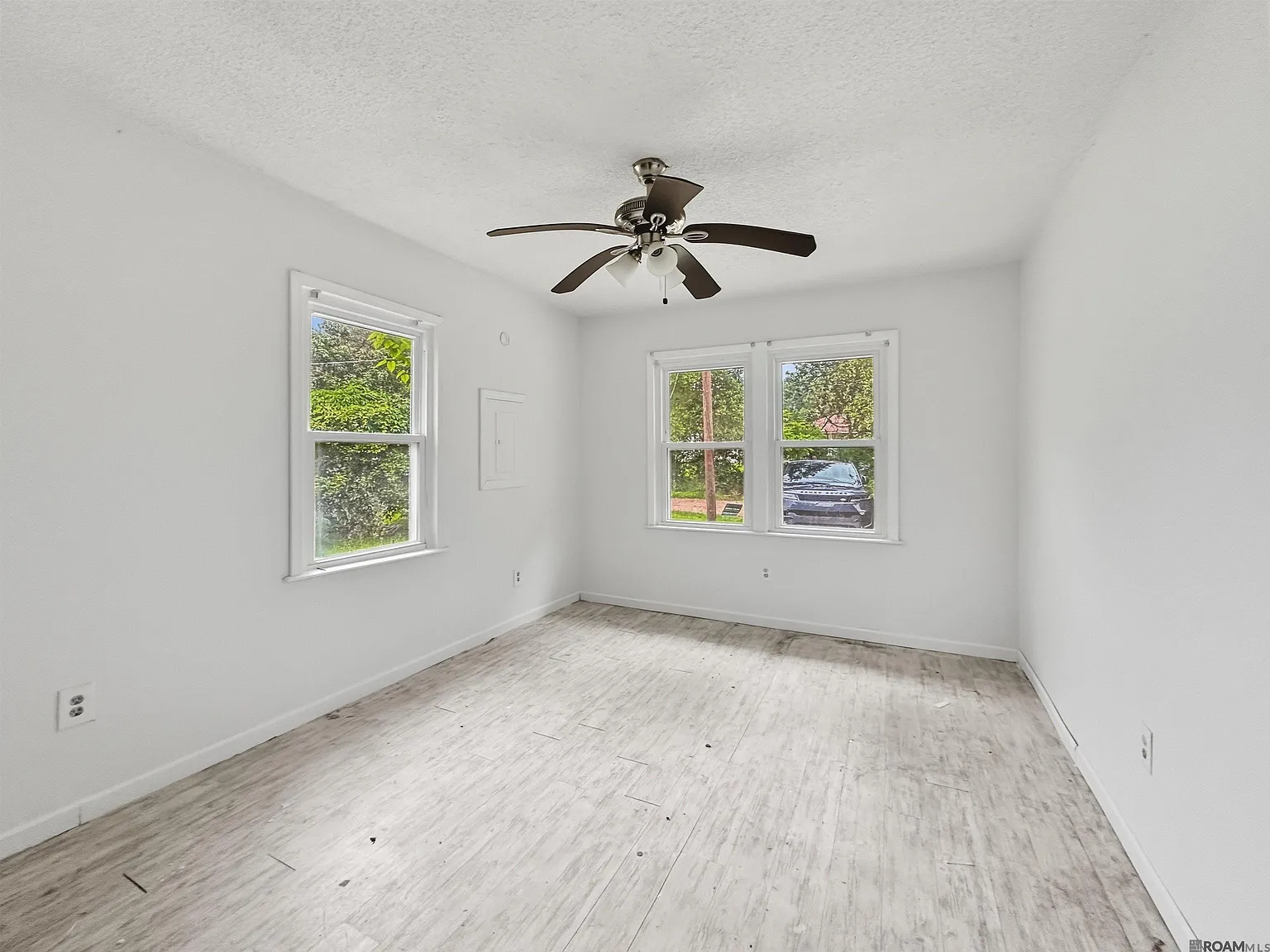 3 bed, 1723 sqft, $1,100 — Photo 2