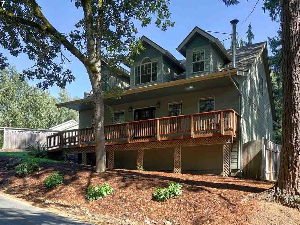 1st image of 520 College Dr NW