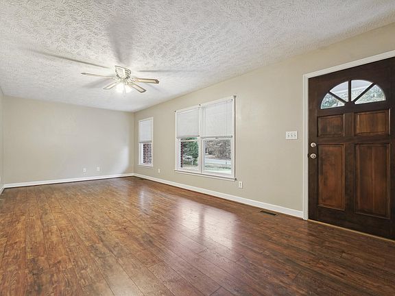 5th image of 3841 Williford St