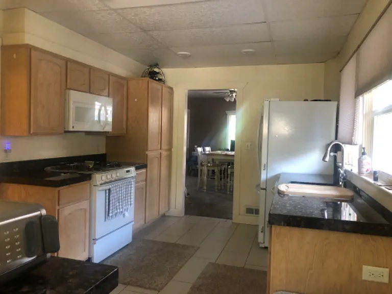 628 E Wilson Ave — Photo 8