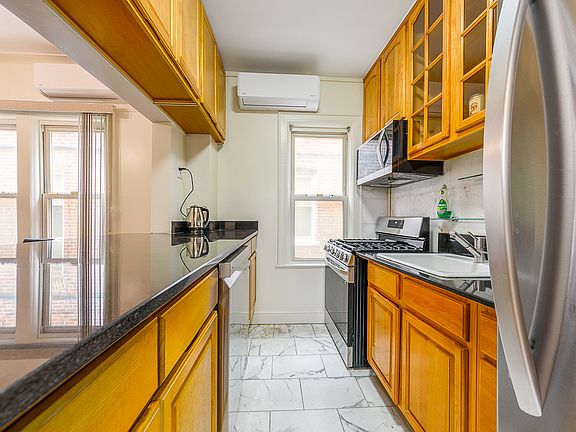 3rd image of 3111 Tilden Ave Floor 1