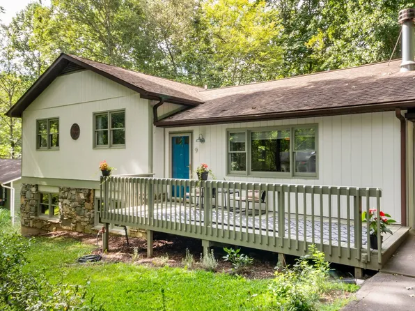 9 Wilson Ln, Fletcher, NC 28732