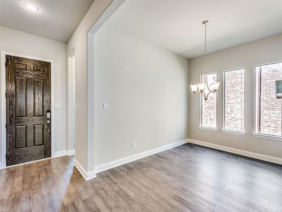 4th image of 1646 Mannheim Dr