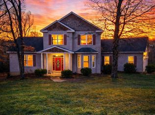 224 Mountain Crest Dr, Walnut Shade, MO 65771