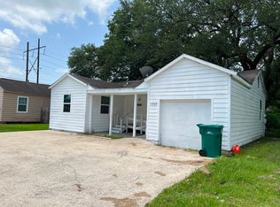 2203 N 16th St, Orange, TX 77630