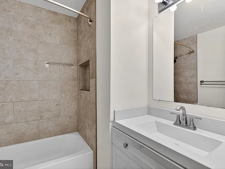 7481 Jayhawk St — Photo 18
