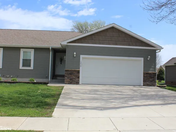 1235 Front St, Garner, IA 50438