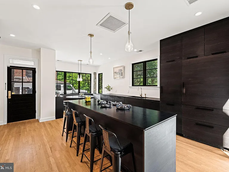 1623 Jonquil St NW — Photo 11