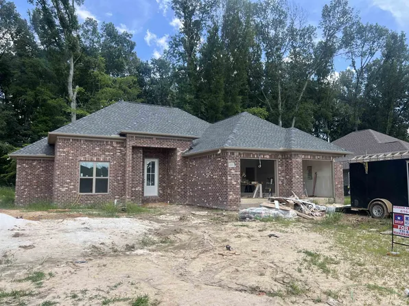 12 Grande Pines Cv, Jackson, TN 38305