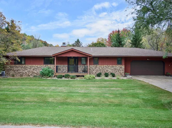 2197 Clinton Dr, Winona, MN 55987
