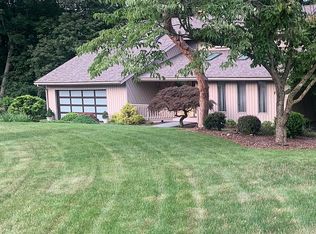 42 Huckleberry Ln, Berlin, CT 06037