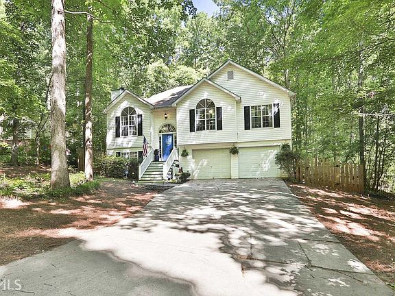 3rd image of 35 Briarwood Ct