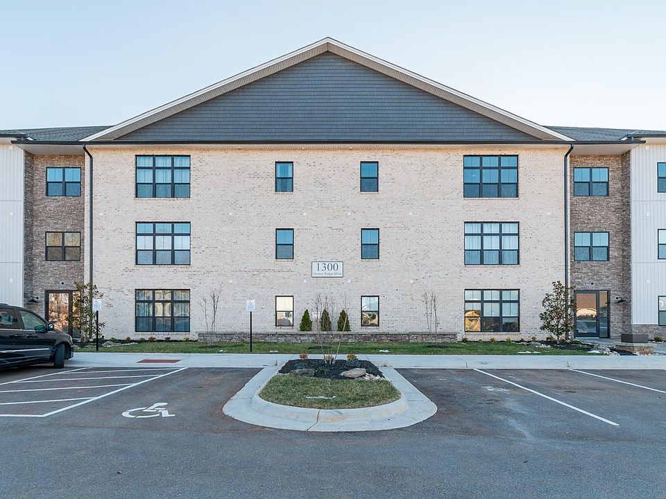 1st image of 1300 Stoney Ridge Blvd #101
