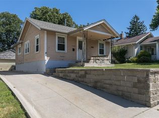 1318 K Ave NE, Cedar Rapids, IA 52402